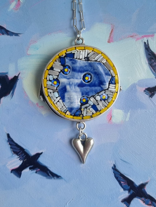 Large Round Pendant